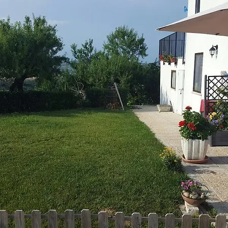 Bed and breakfast La 3*